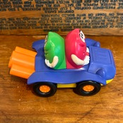 M&M's フィギュア バーガーキング グリーン レッド ミールトイ スポーツカー ミニカー おもちゃ MU-295