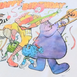 【 McDonald's ( マクドナルド 】『HAPPY BIRTHDAY』Tシャツ 〚アメリカン雑貨 アメトイ〛