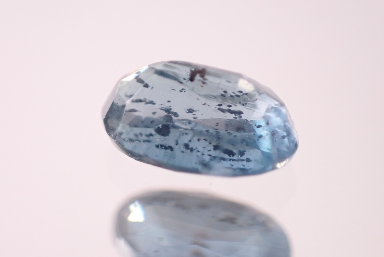 インディゴカイヤナイト　0.66ct　[D3-263]