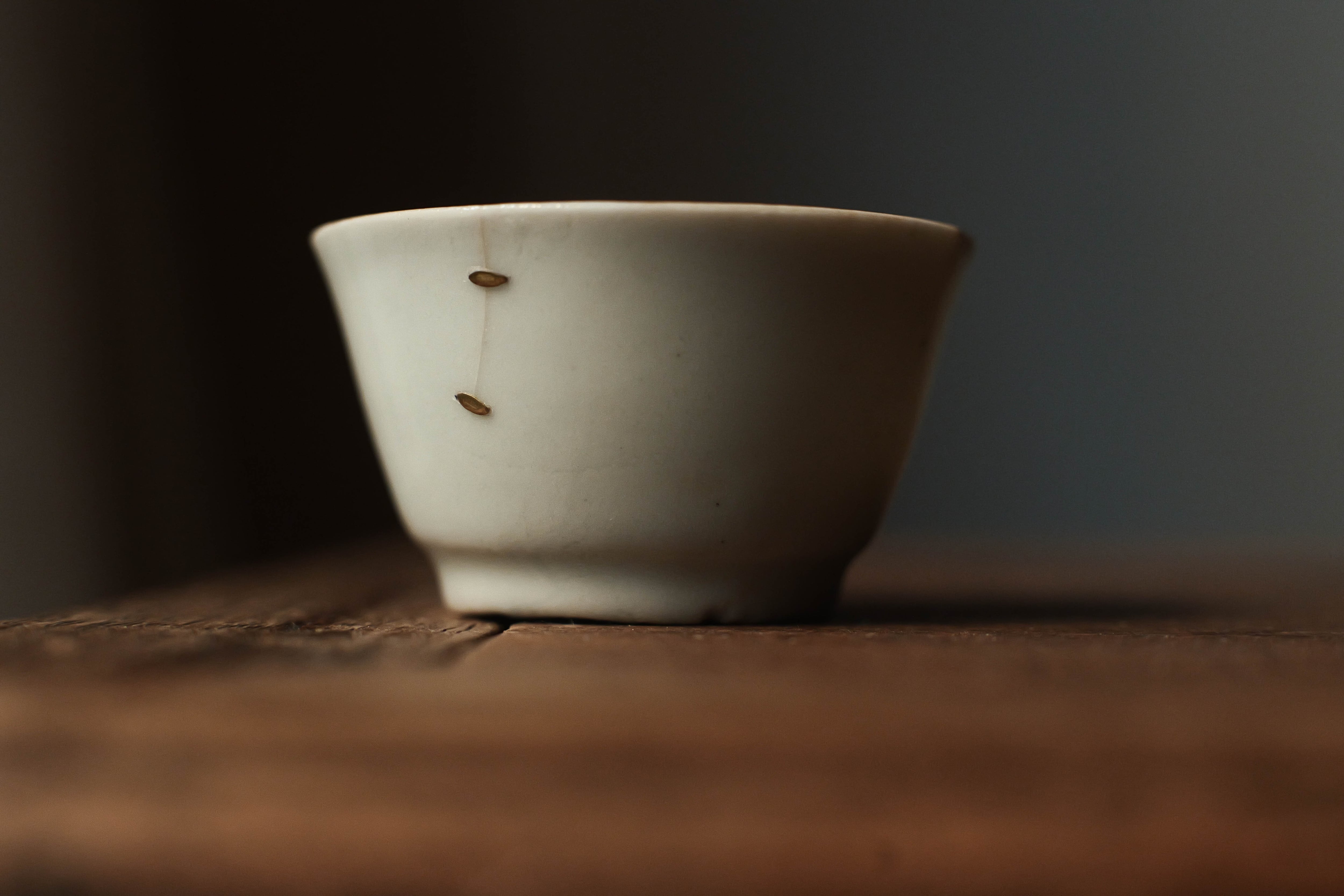 初期伊万里　白磁小盃　金継ぎ 初期伊万里 白磁小盃 金継ぎ - メルカリ