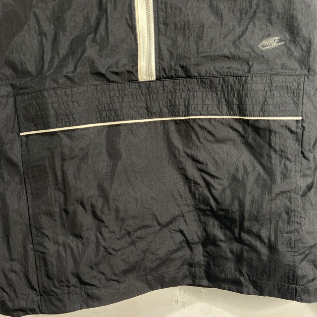 『送料無料』新品タグ付き　NIKE アノラックパーカー　黒M ナイロン　ウインドブレーカー