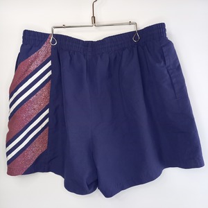 90s　アディダス　ショートパンツ　ナイロンショーツ　刺繍ロゴ　万国旗タグ