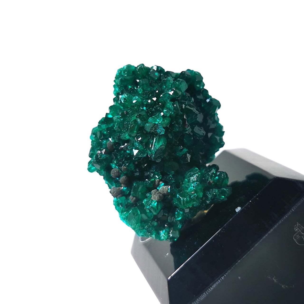 Dioptase Crystal on Matrix -ダイオプテーズ- コンゴ産 DI015 | Atom