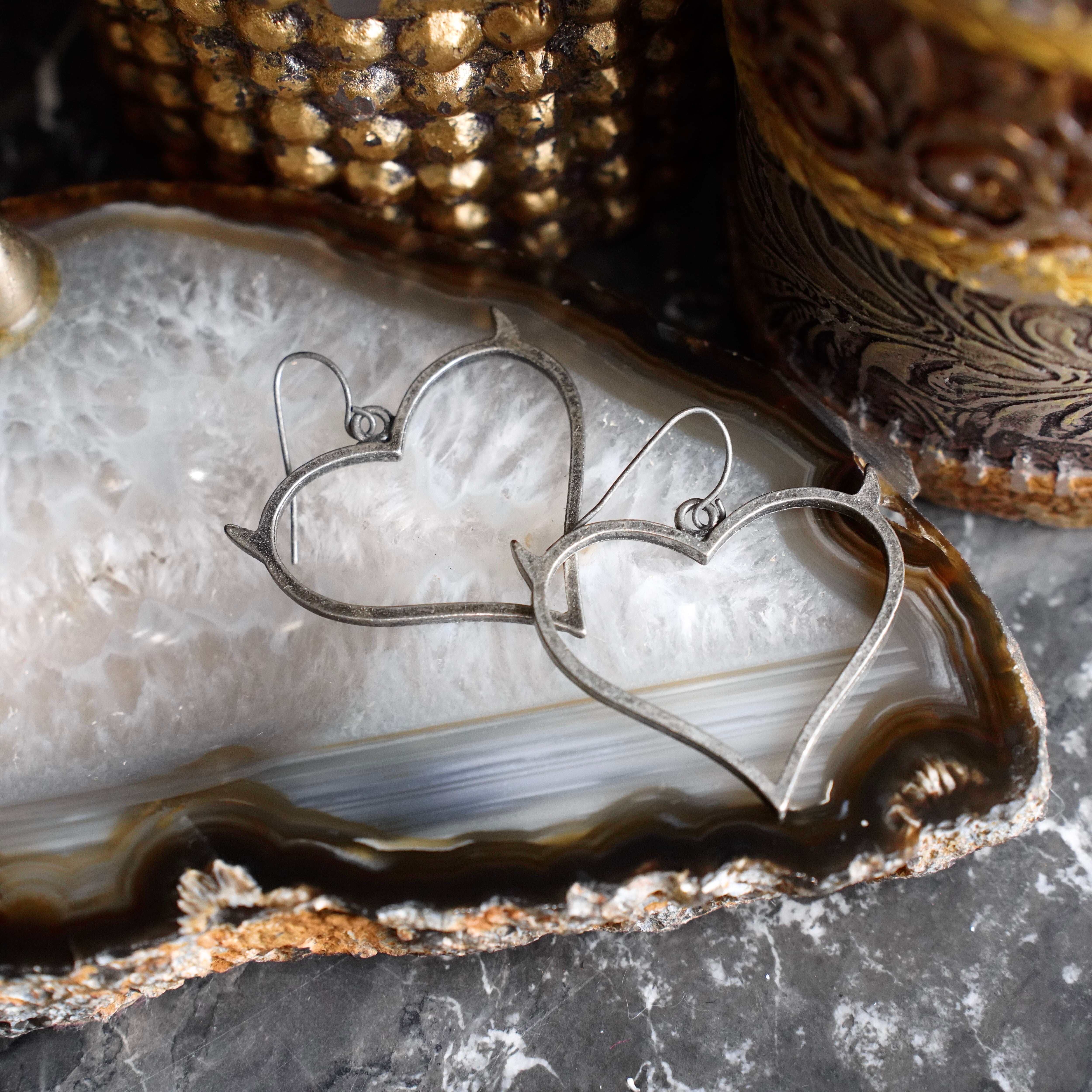 USA VINTAGE METAL HEART DESIGN EARRING/アメリカ古着メタルハート