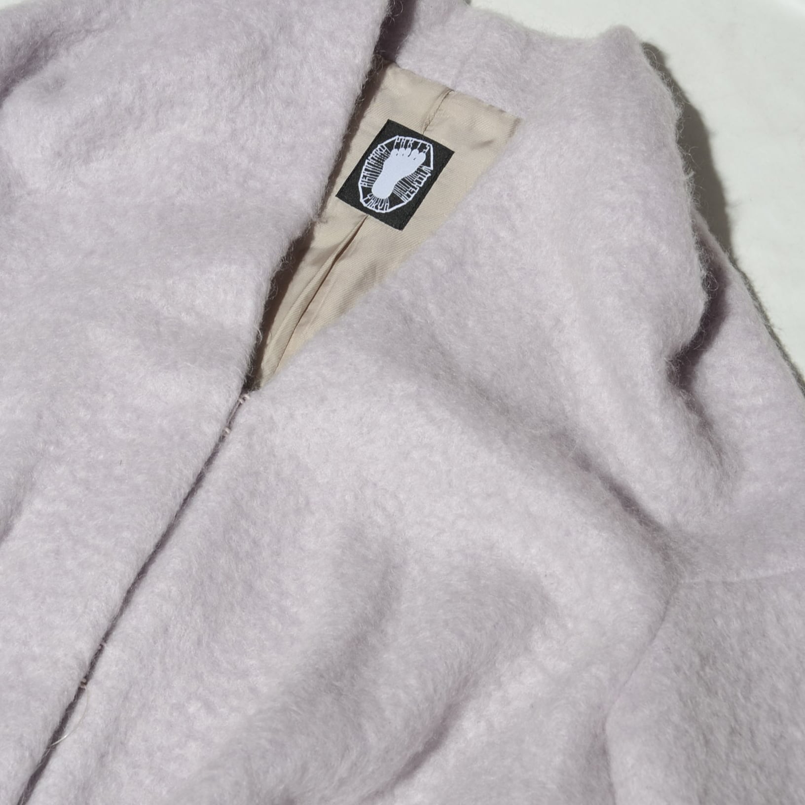 ベルンハルトヴィルヘルム 薄紫 モヘヤモコモコ 変形ノーカラーコート  