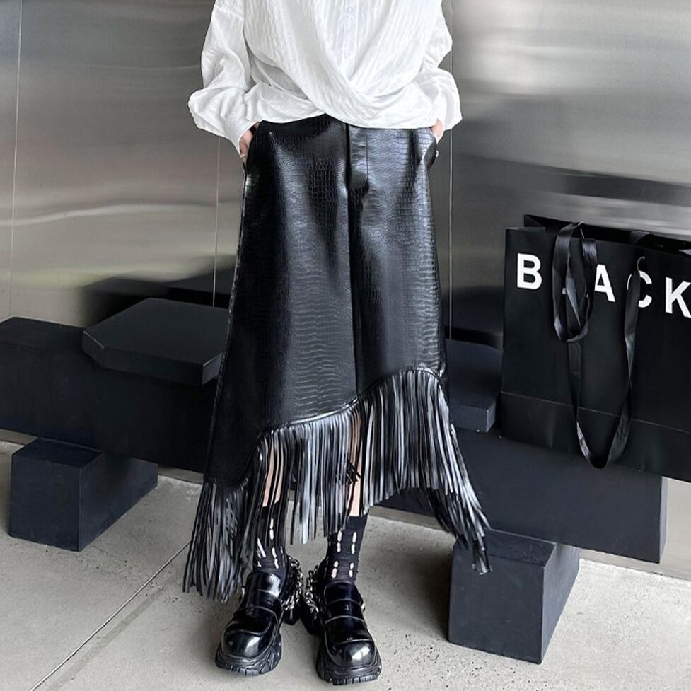 faux leather asymmetry skirt / l0857