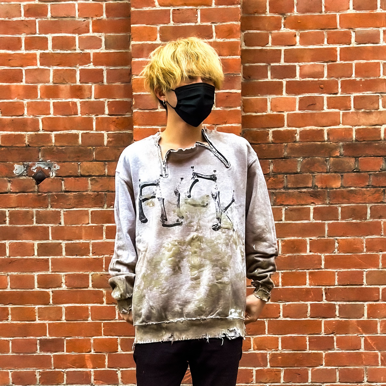 UNFINISHED GO OUT OF FASHION24127