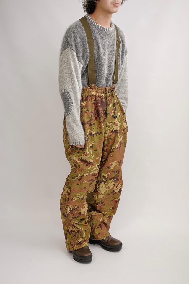 2000s waterproof camouflage pants