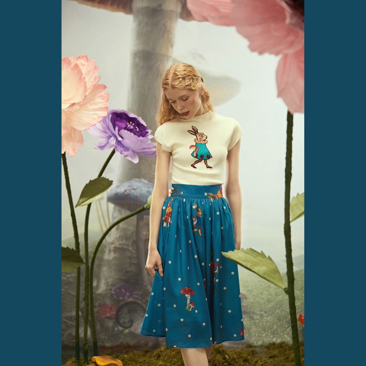 キノコの国のうさぎブルーの水玉スカート E00389 | EMMA GRAND