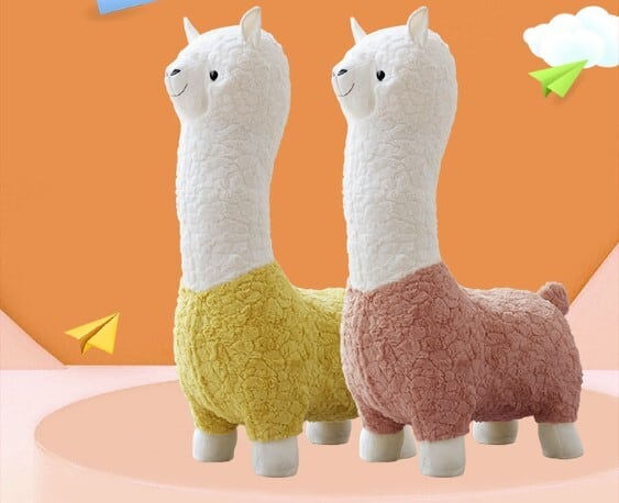 アルパカモデルのぬいぐるみスツール | Russel 海外インテリアセレクト