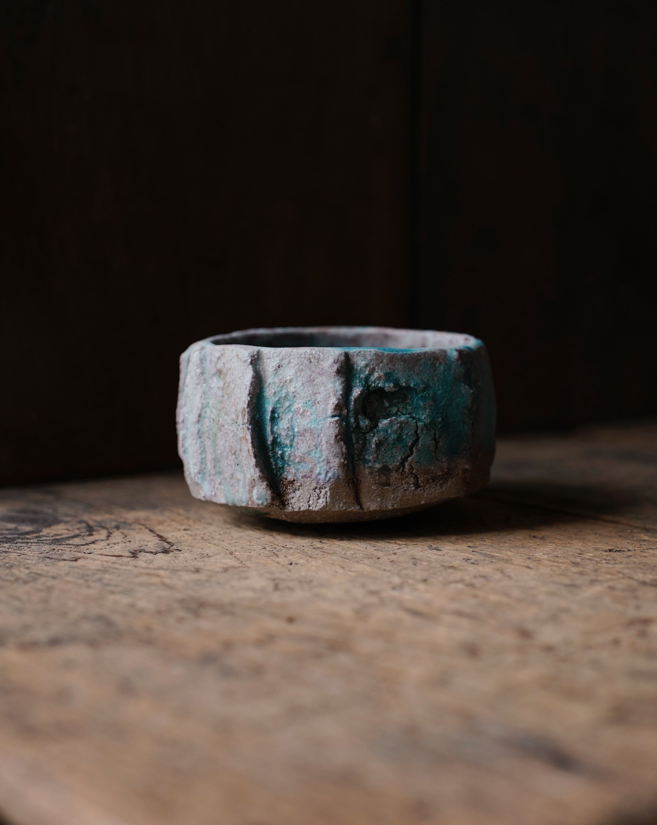 刳貫植木鉢 / 高橋燎