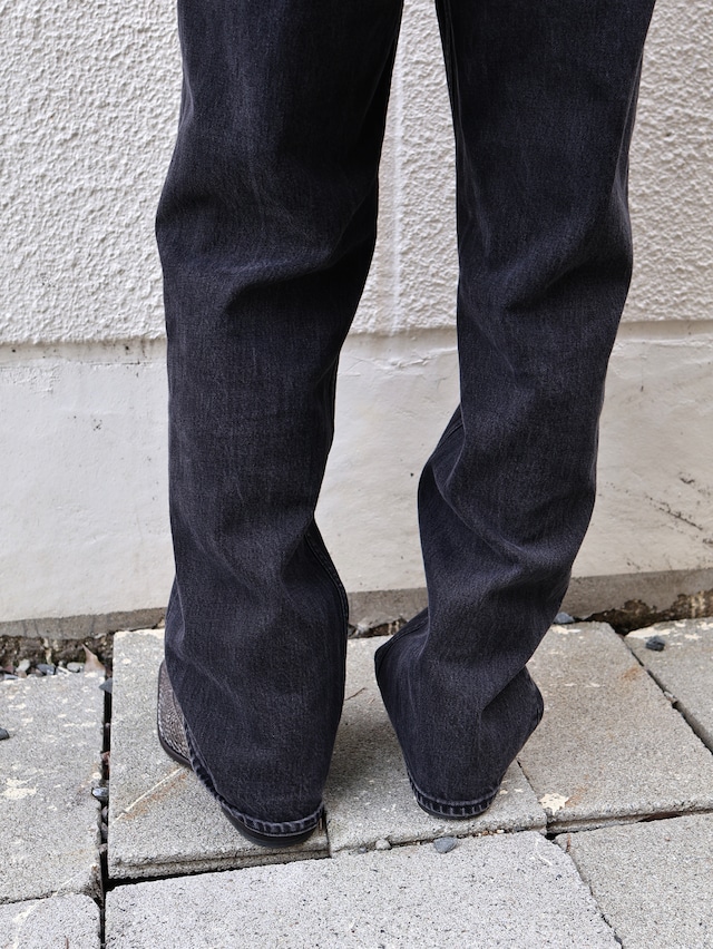 tapered black denim pants