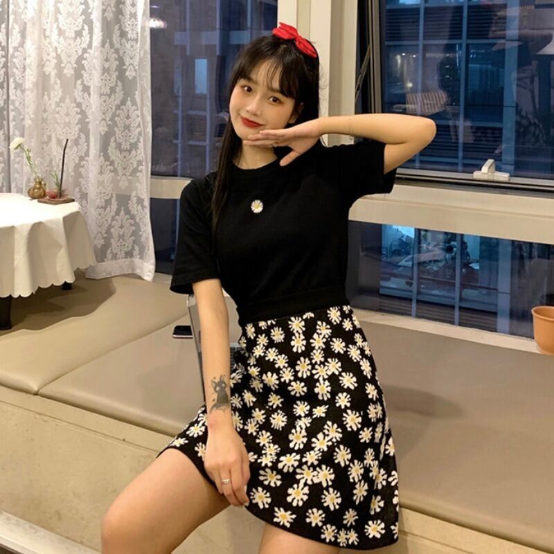 Aラインスカート スプリングオータム薄手スリムブラックTシャツ 春物 秋物 1号婦人46843885760