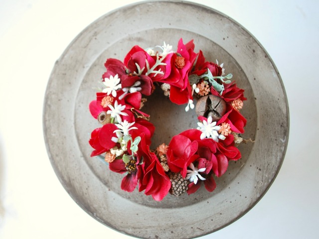 Wherever：art mini wreath 赤い小さな紫陽花/ フラワーリース