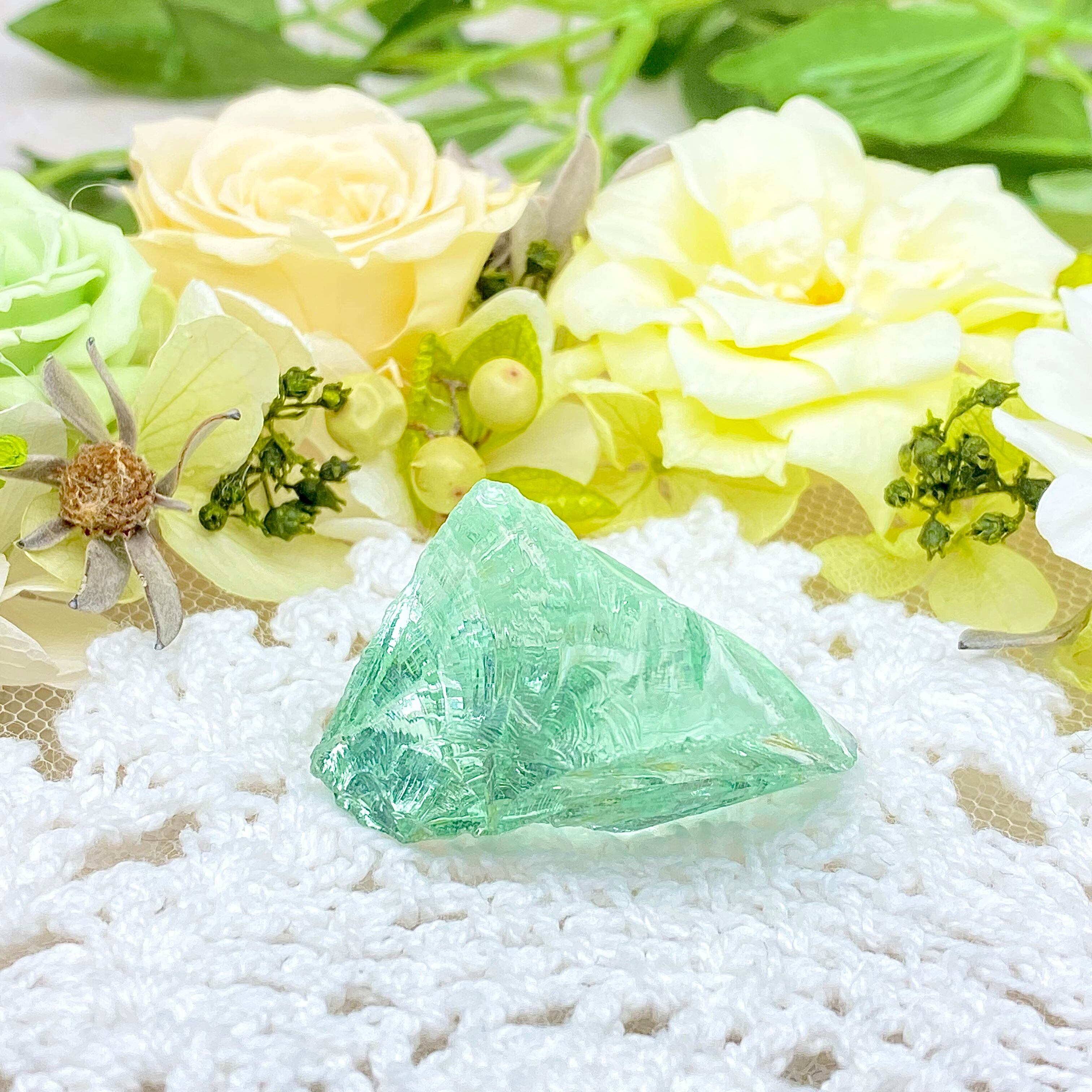 インドネシア産アンダラクリスタル原石 エターナルスプリング F