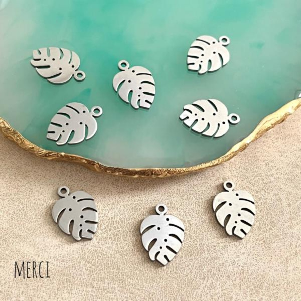 【2個】304ステンレス製ミニモンステラチャーム/ハワイアン/葉っぱ/トロピカル/