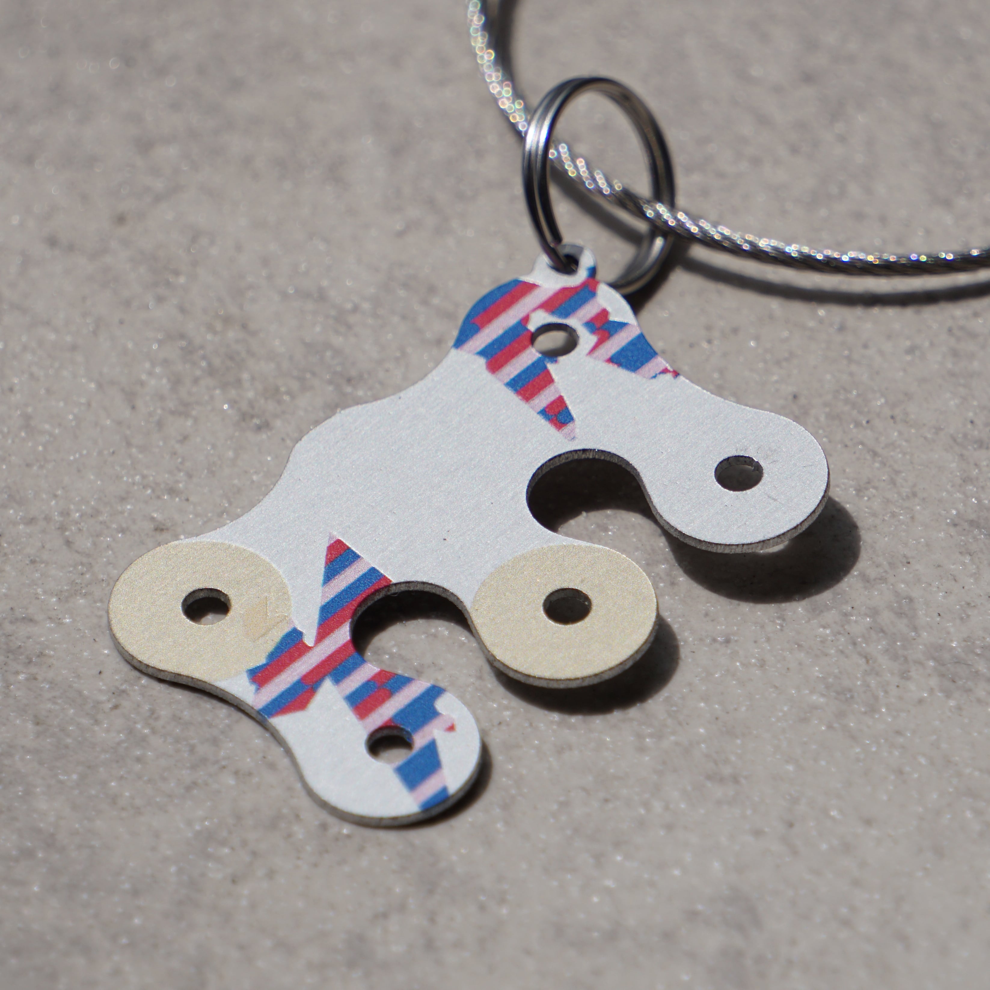 アルファベットキーホルダー E