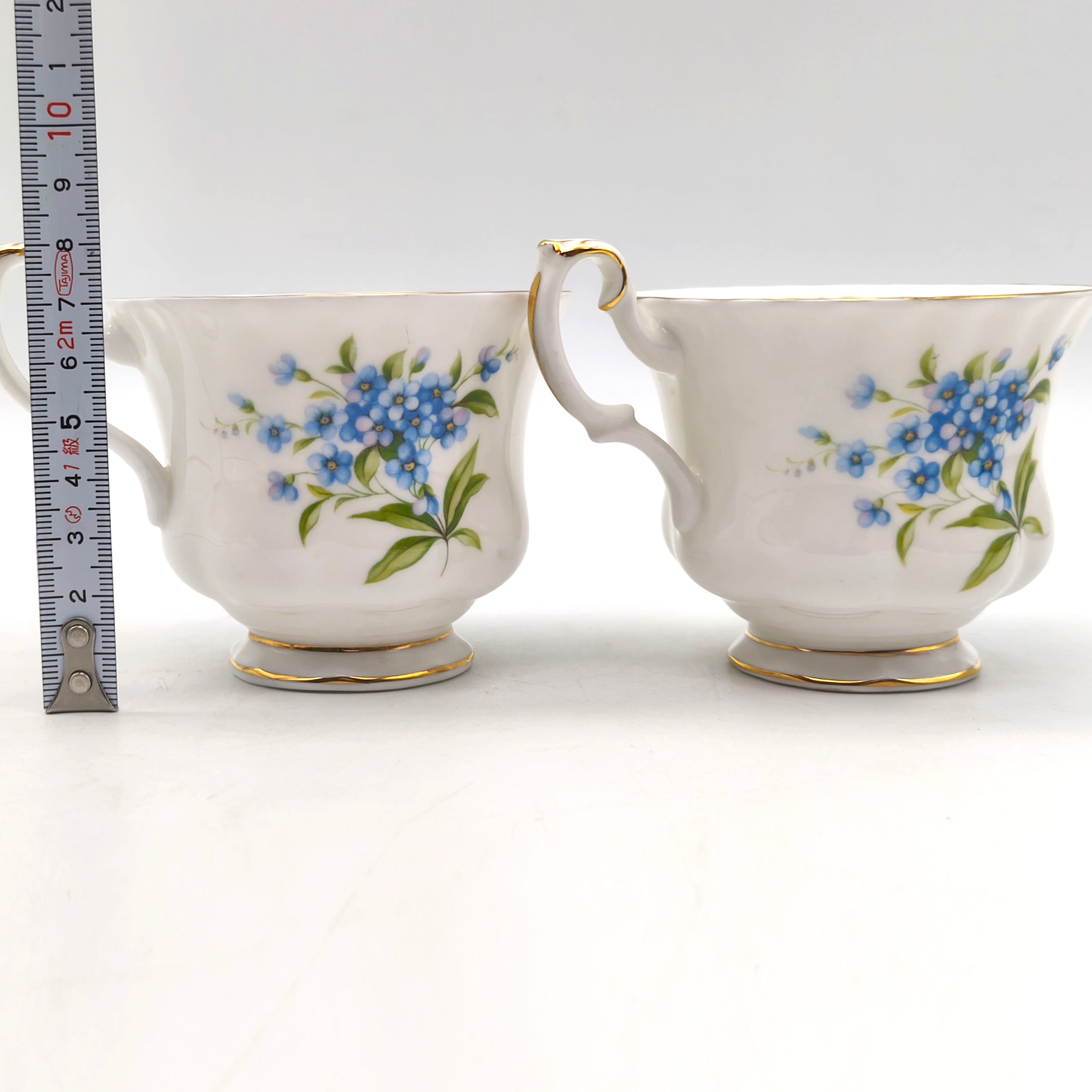 Royal Albert(ロイヤルアルバート)・ティーカップ・ソーサー・ペア