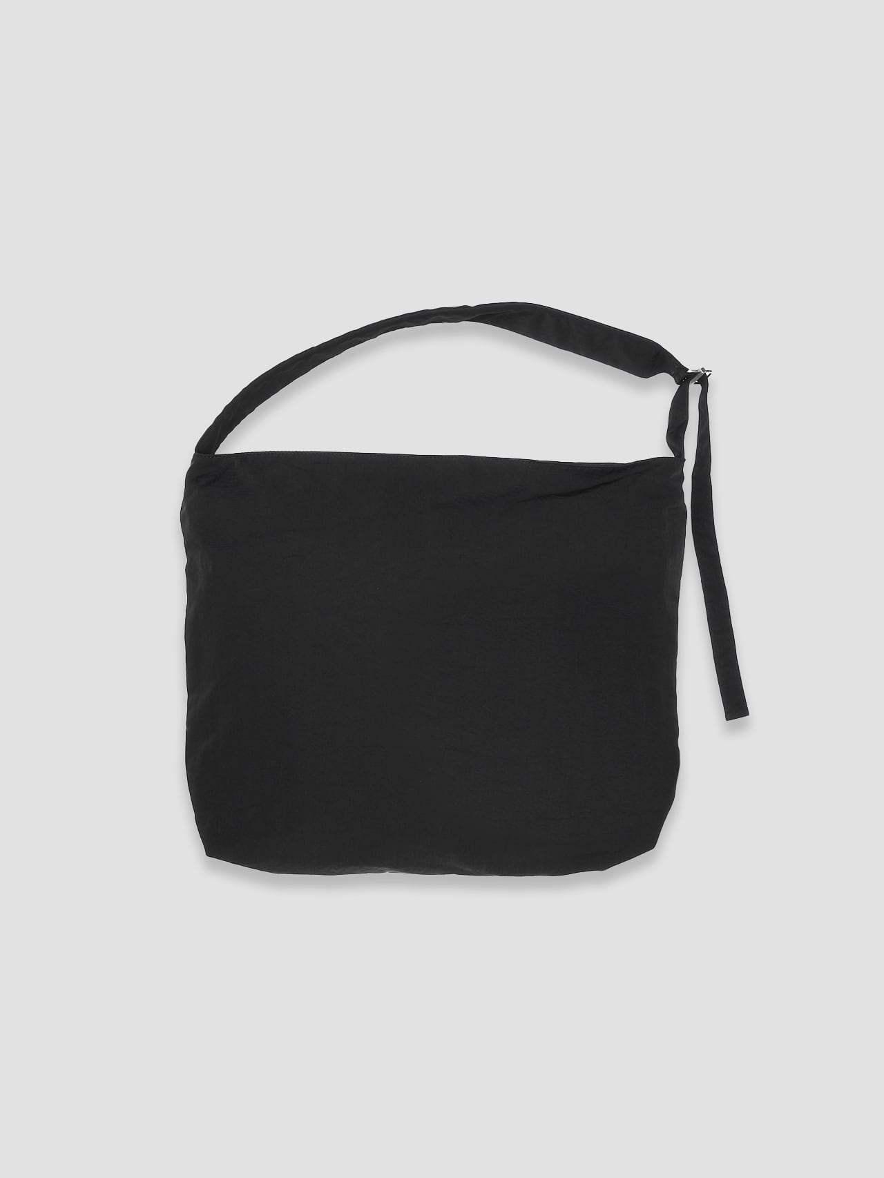 UNEEK BASEMNT - Discover independent style.