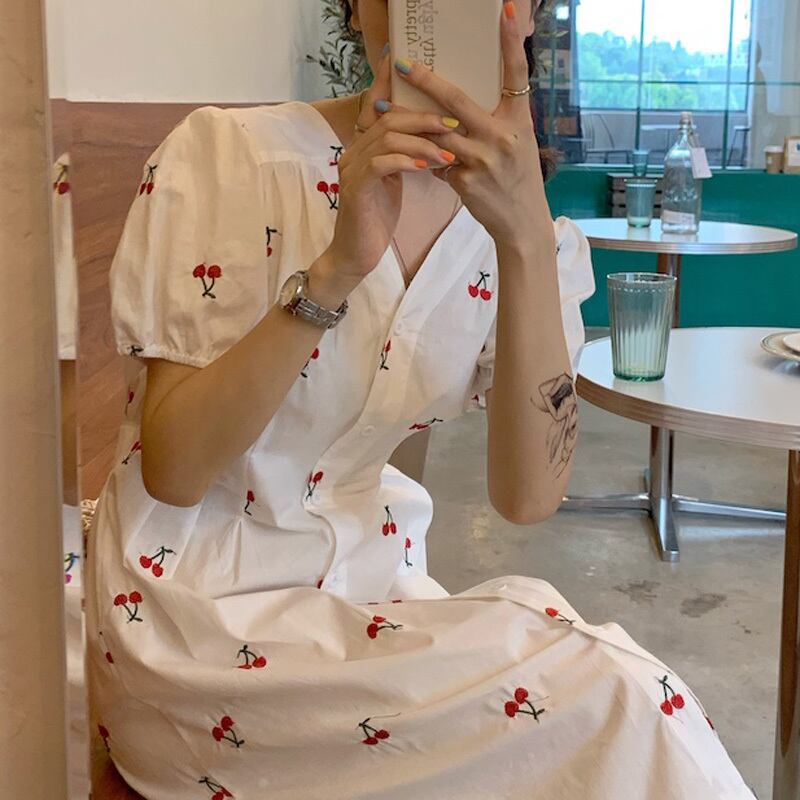 ドレス サマーストレッチウェストVネックルーズバックレススリーブ レッド 刺繍 エラスティック 伸縮 夏物 ビッグFスモールZ韓国46954422069