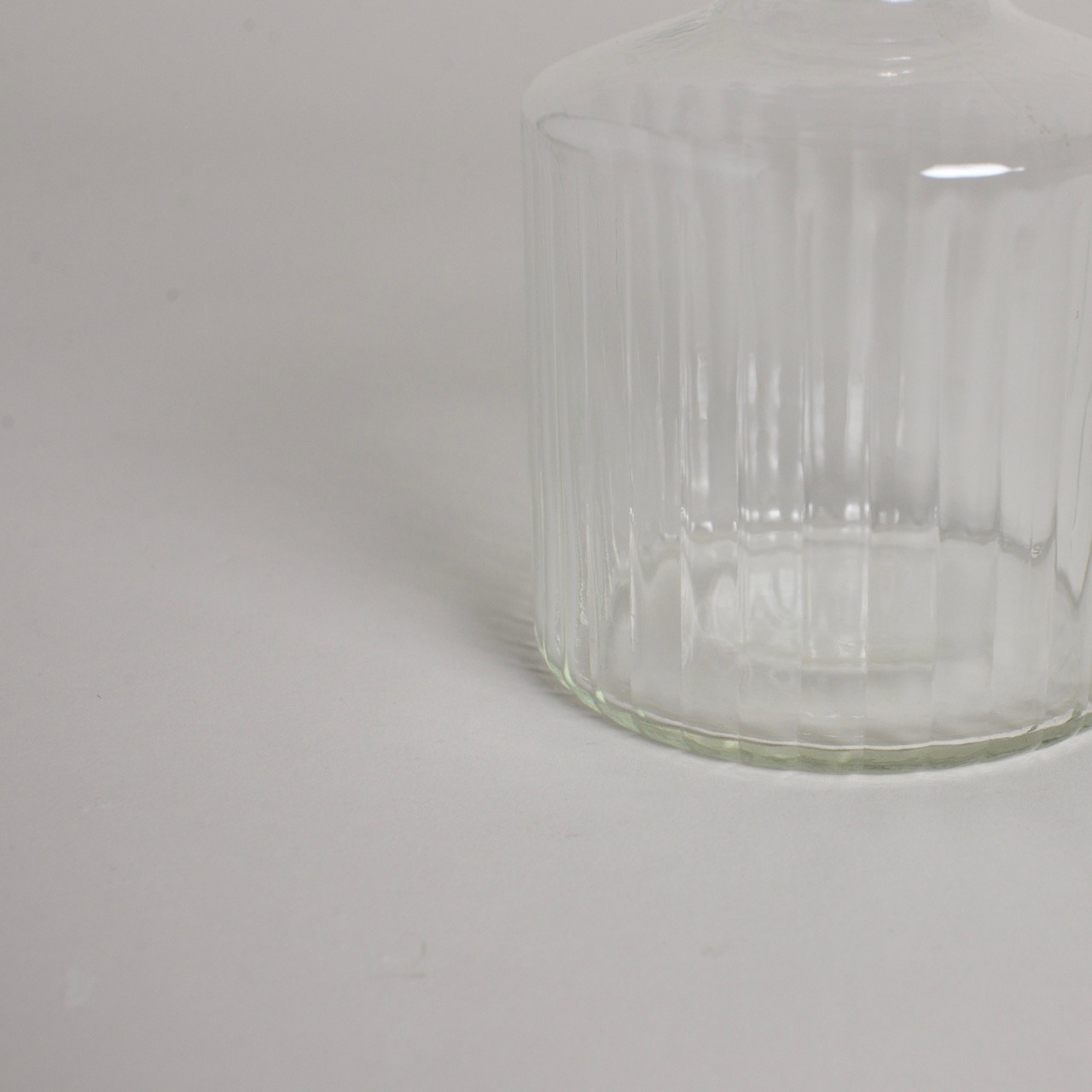 リューズガラス フラワーベース パース 〈花瓶 / ディスプレイ 〉