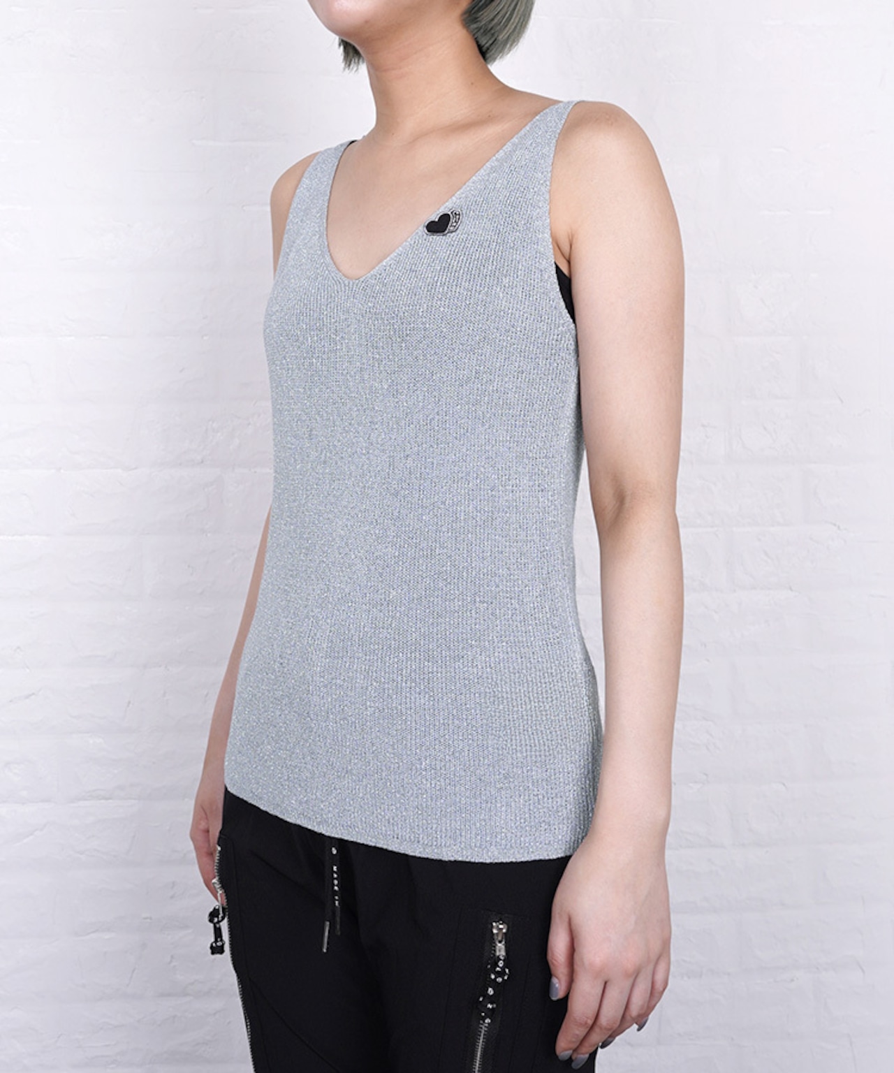 【直営限定ITEM】Wハートパッチラメキャミソール (GRAY) CQ-46122H