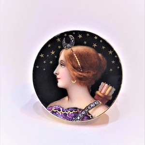 Diana (Artemis) Enamel Brooch  ダイアナ（アルテミス）エナメル　ブローチ