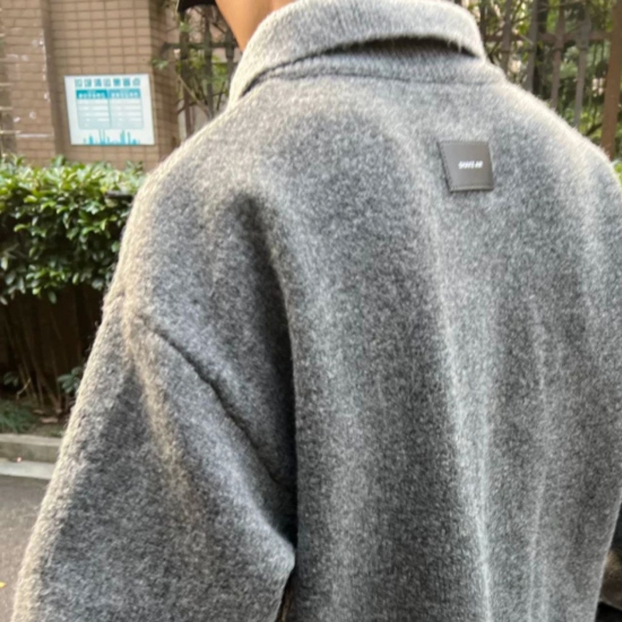 フェイクツーピース V ネックコントラストカラーニット　1041