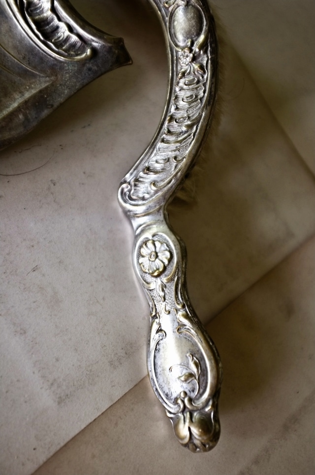 フランス  平面のグロッタ 貝と薔薇とロカイユとロココ的ダストパン&ブラシセット アンティーク