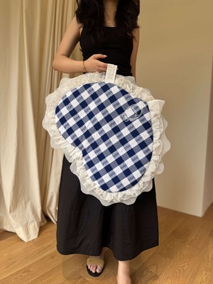 予約【POEME】Tesoro Blue Check Heart Photo Zone Cushion