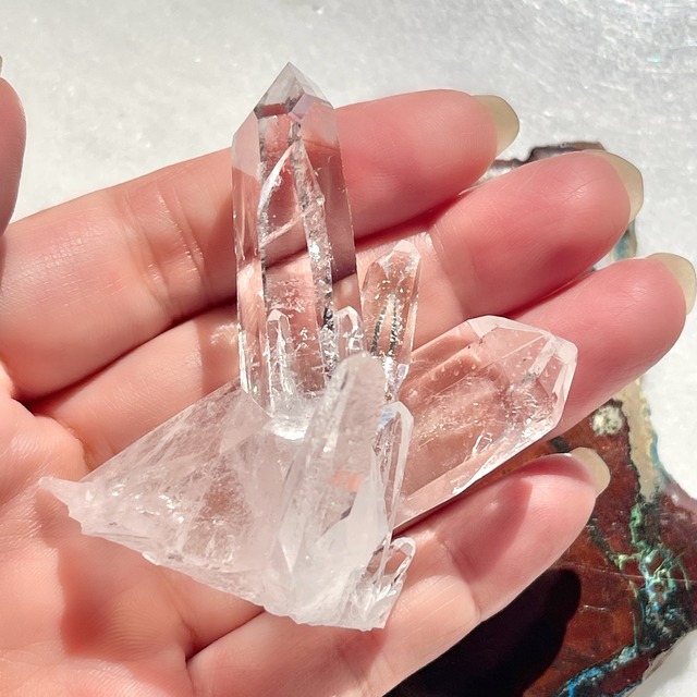 ブラジル・ミナスジェライス州産　スターブラリー水晶　クラスター　（ユニコーン）（ブリッジ）1033
