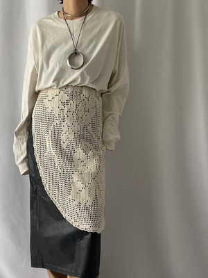 Beige crochet lace side skirt