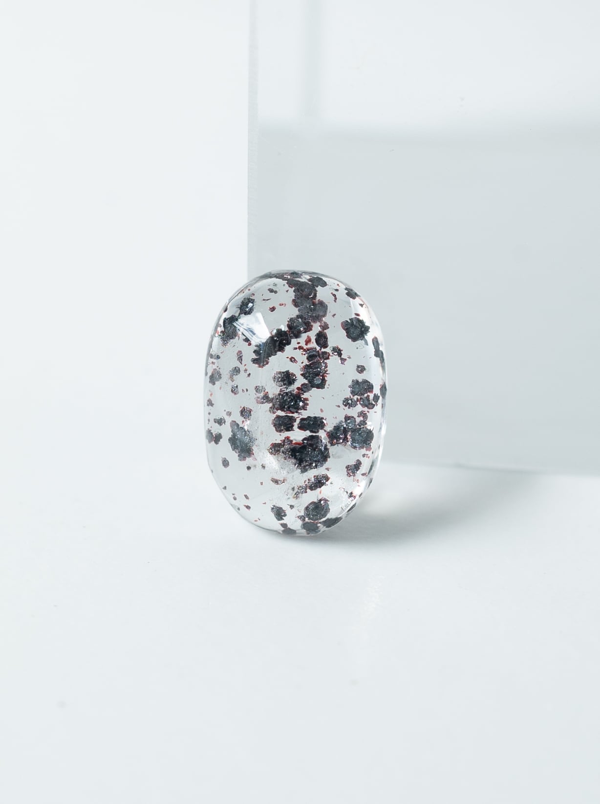 Hematite in Quartz | SELSHA Hematite in Quartz | SELSHA