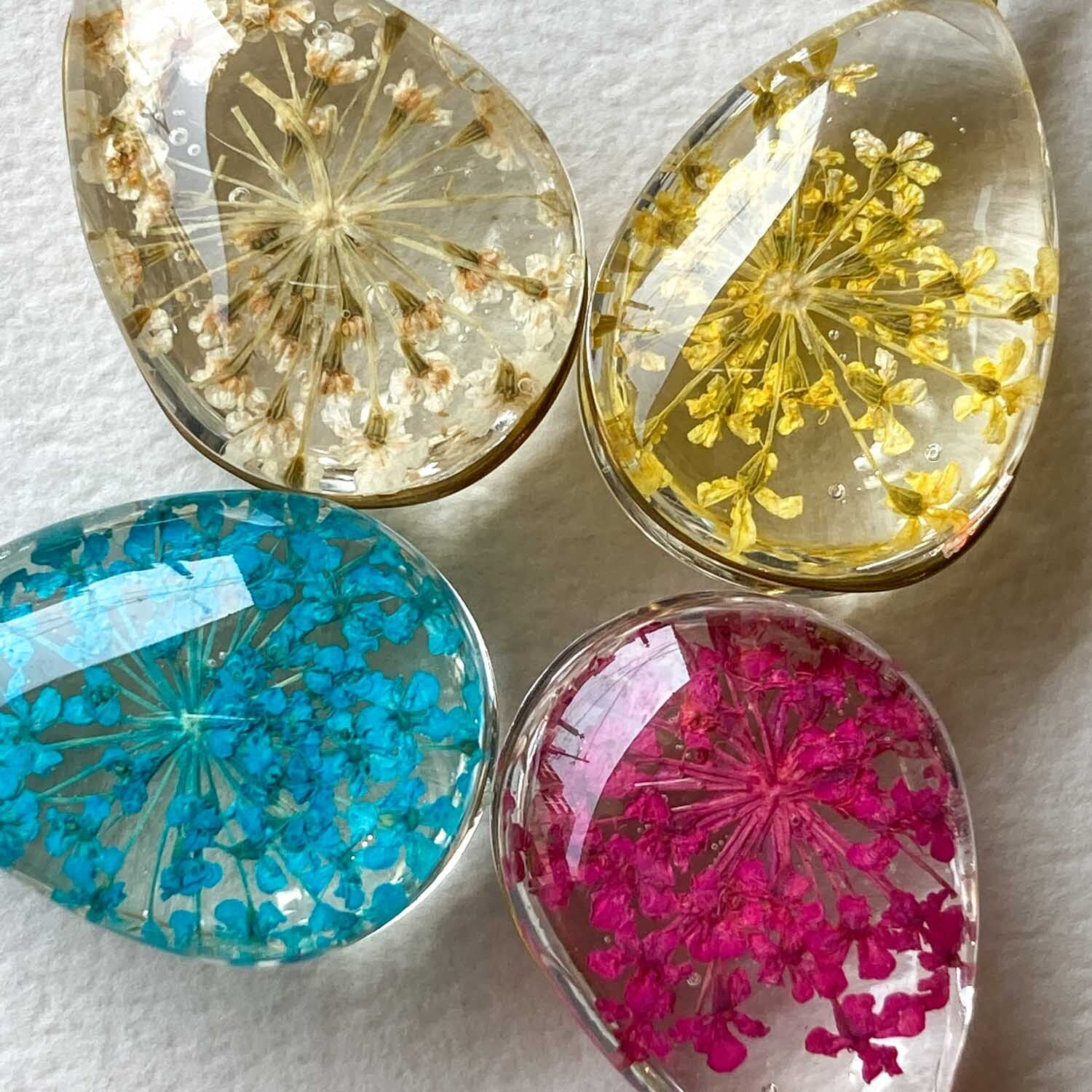 確認用ですNo.866◆大きめチャームトップとカボションのセット♪押し花 再入荷〉押し花入りしずくチャーム | Dua-アクセサリーパーツショップ