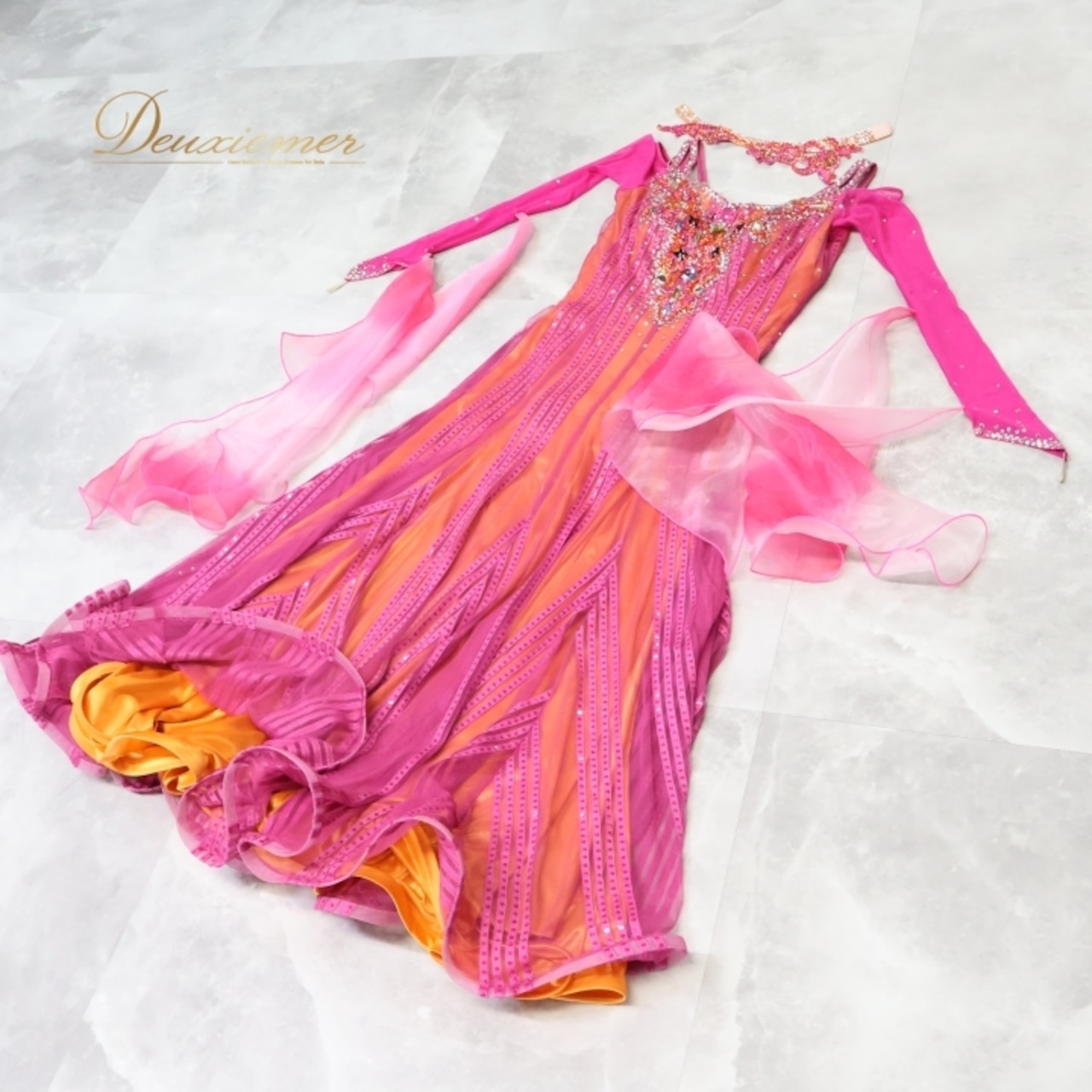 社交ダンス 衣装 スタンダードドレス スタンダード ドレス ワンピース フロート つきおか 綺麗 デモ 競技 ダンス パーティ 発表会 ピンク ピンク系 オレンジ系 おしゃれ 華やか なデザイン 動きやすい 高級感 女性用 サイズM 色鮮やか 発表会用 デモ用