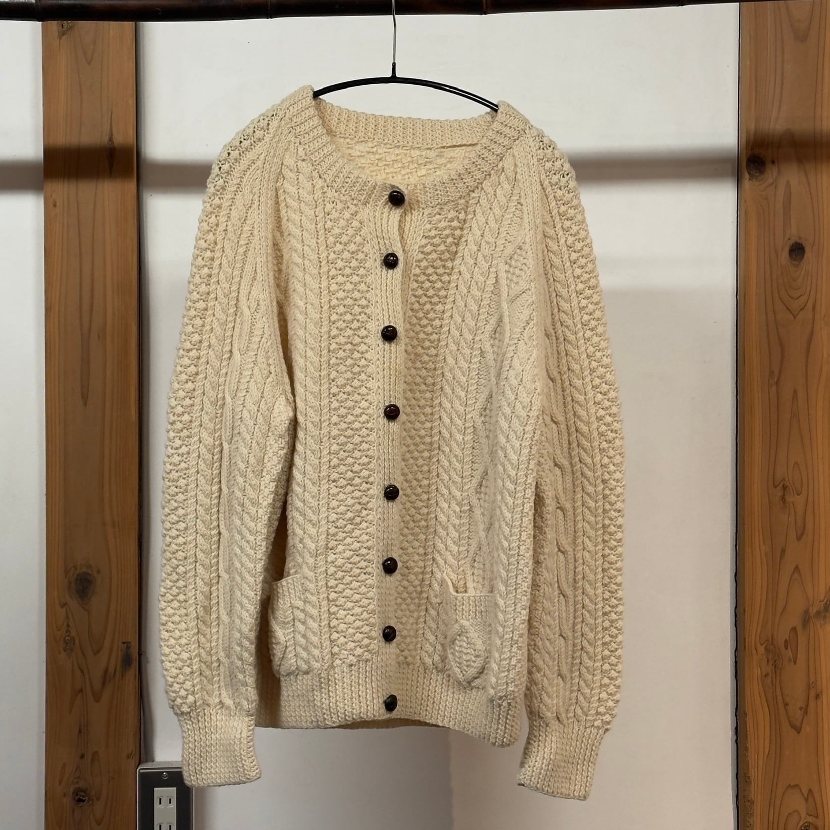 大SALE!!Niche. 黄金虫 ニットセーター ベージュ ざっくりベージュニット | レディースファッション通販 - DHOLIC