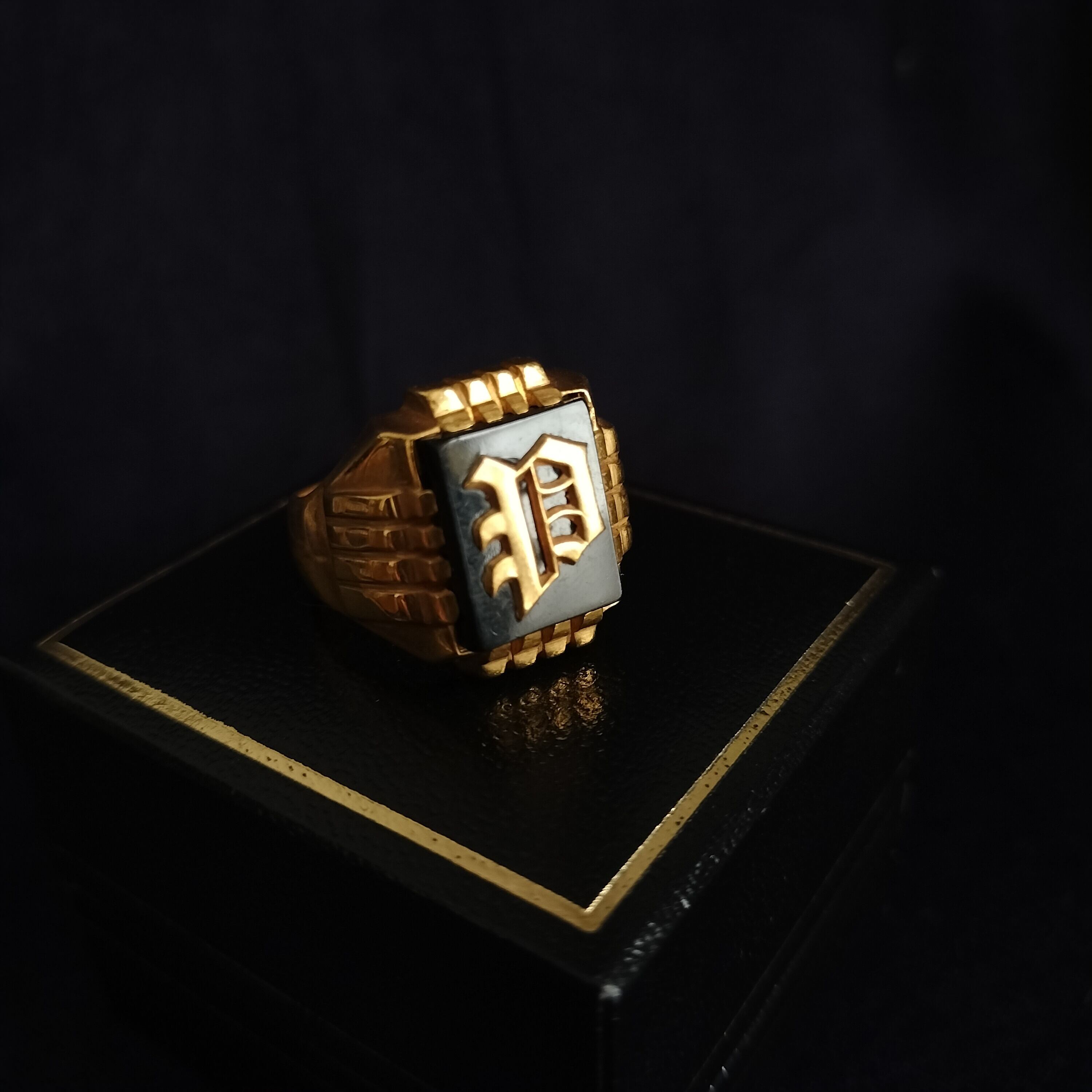 Vintage 18ct Gold Filled Onix「P」Initial Ring
