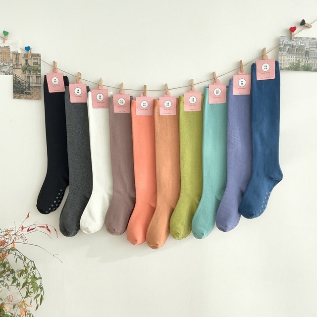 滑り止め付きカラーハイソックス