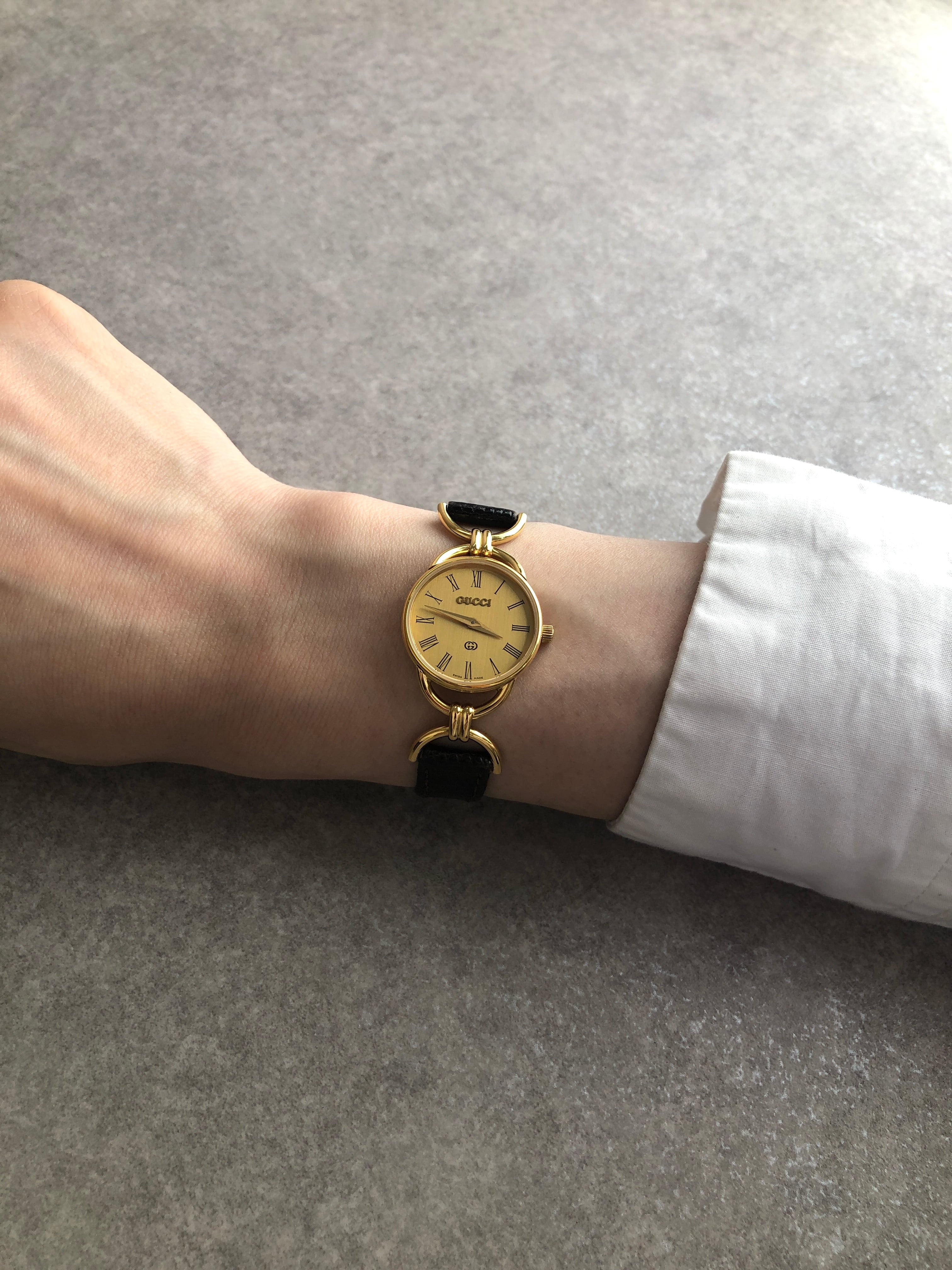 GUCCI グッチ 腕時計 ゴールド レザー クウォーツ 6000L vintage