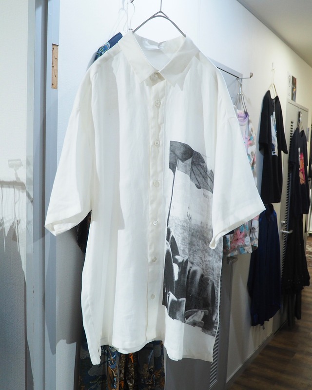 " β " Seaside photo collage printed SS linen shirt