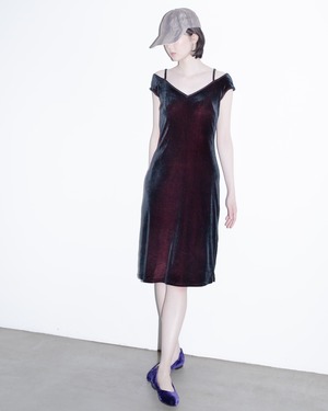 1990-00s Euro vintage - off shoulder velour midi dress