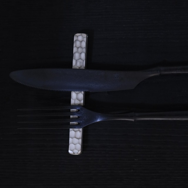 AS 大東健太　銀彩ガラス削りカトラリーレスト