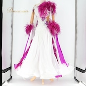 社交ダンス 衣装 スタンダードドレス ワンピース ドレス スタンダード フロート ファー レース ボリューム フリル デモ 競技 ダンス パーティ 発表会 白 紫 豪華 高級感 ホワイト系 パープル系 フェザー 美シルエット 光沢感 エレガント イベント 発表 ロングドレス 専用ドレス コスチューム 競技用ダンス衣装 女性用