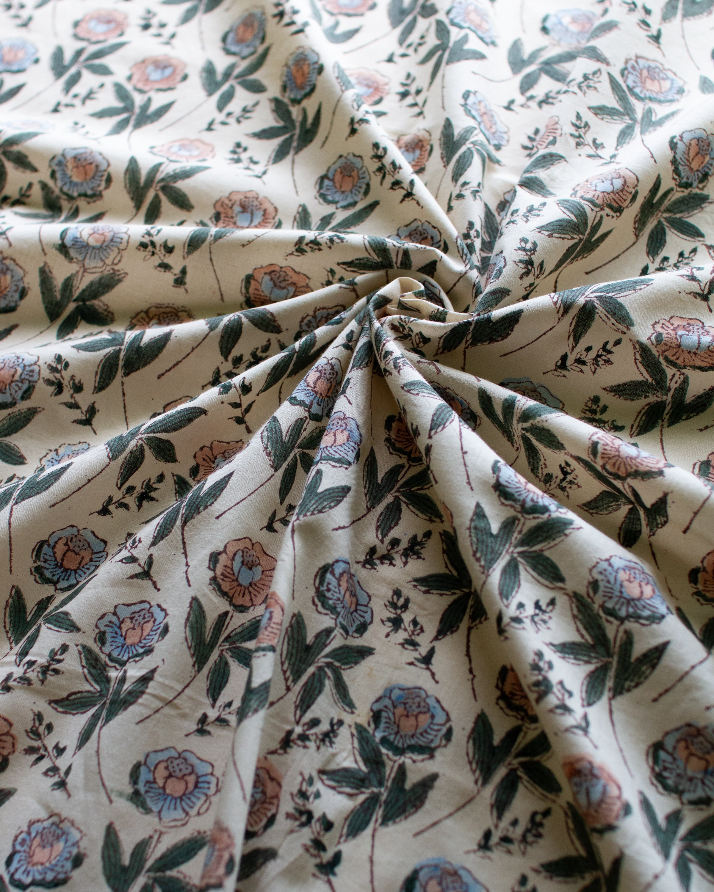Block print FABRIC. <Table Flowers>