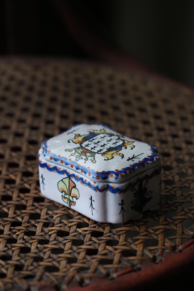 ファイアンス焼き合わせ-antique pottery small case