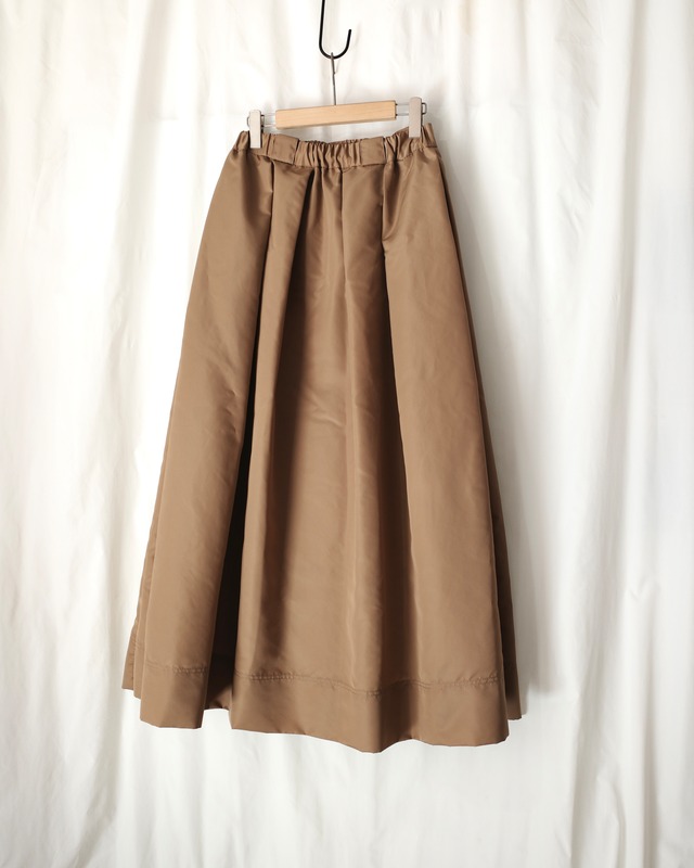 【Sovje ソブジェ】 / Nylon Tuck Long Skirt / Beige