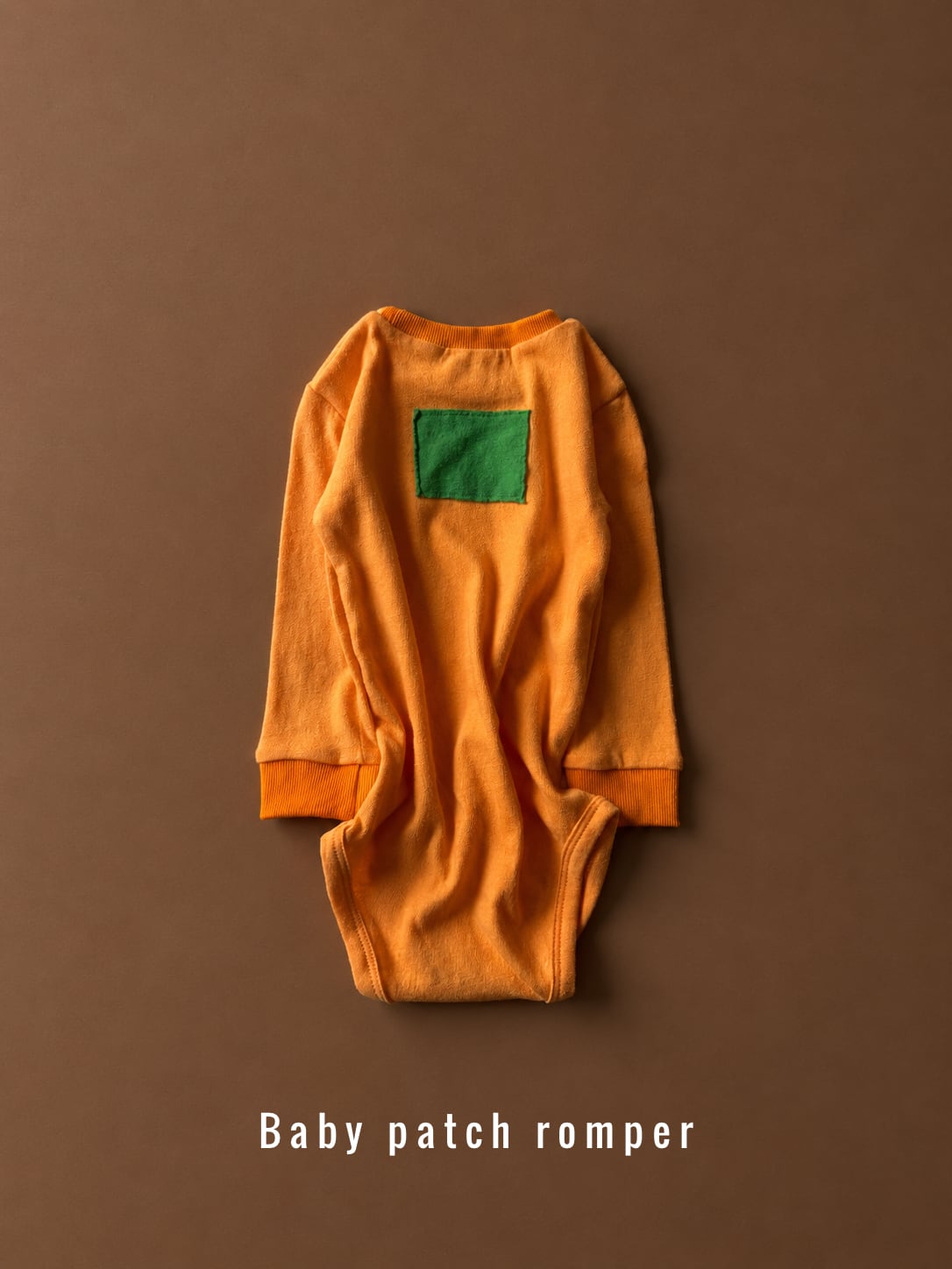 Baby ワッペンロンパース(60−70cm)4506