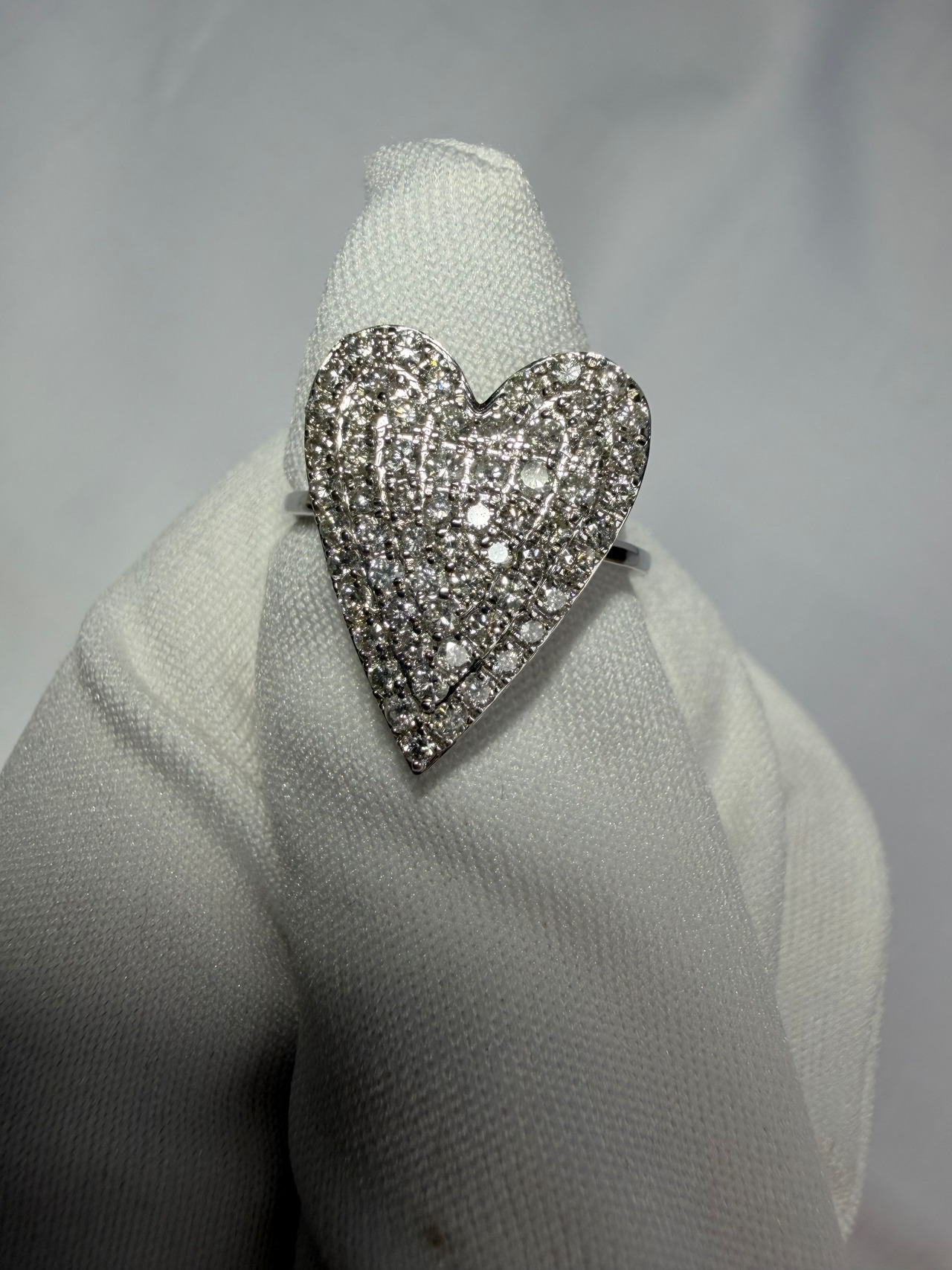 天然ダイヤモンド(1.0ct)リング/K18WG