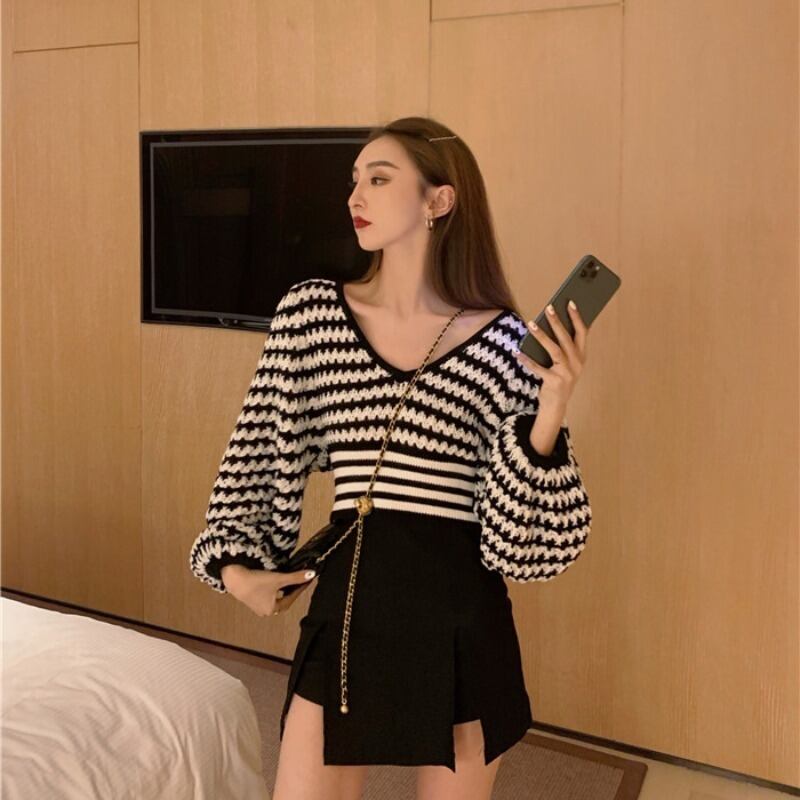ストライプのVネックショート長袖セーター女性2020年秋新しいセーターボトミングブラックルーズプルオーバートップ ブラックストロベリース10242424935