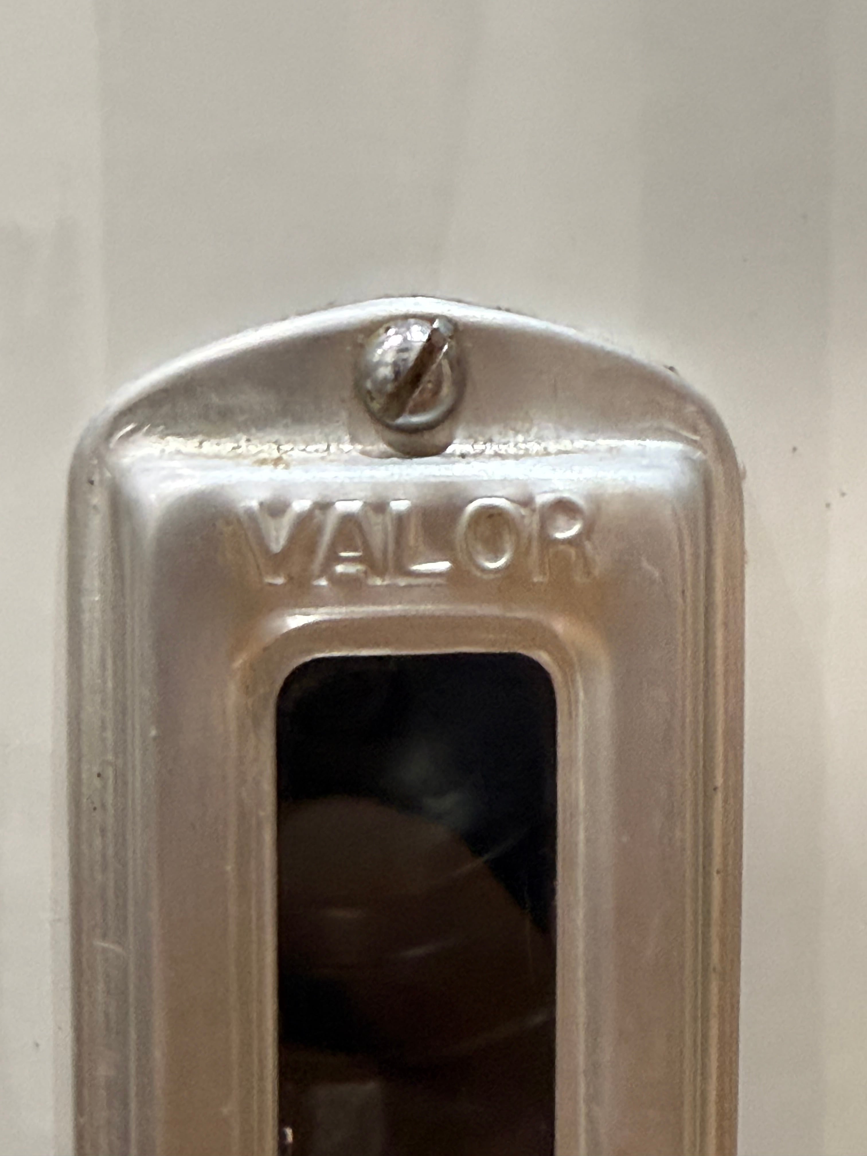 可愛いストーブ『VALOR L210』 | ヴィンテージランタンTOMOS